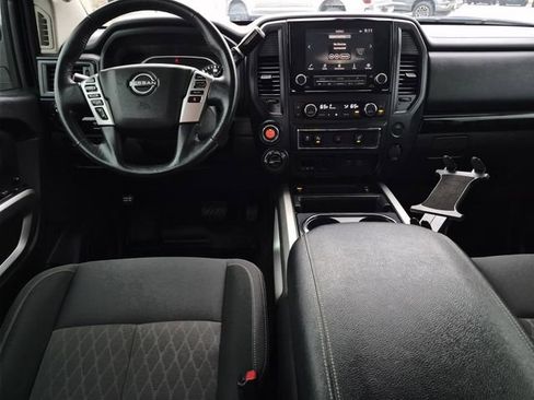 Used 2024 Nissan Titan SV w/ SV Convenience Package image 19