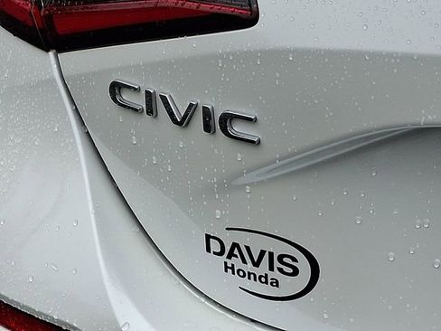 Certified 2025 Honda Civic Sport Touring image 32
