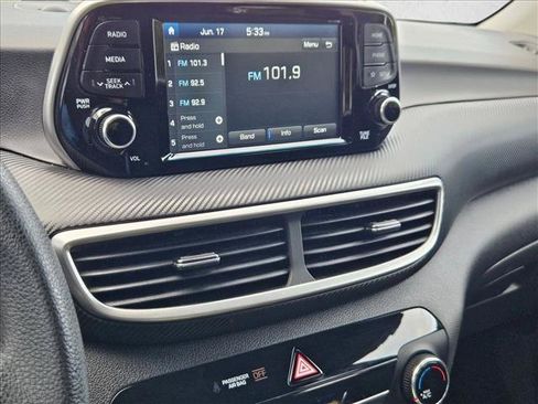 Used 2019 Hyundai Tucson SE AWD/4WD image 14