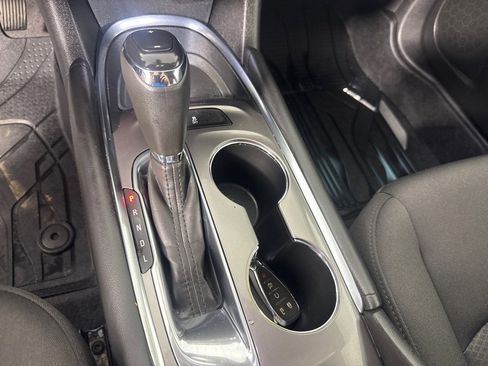 Used 2018 Chevrolet Malibu LT image 18