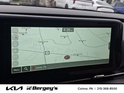 Used 2024 Kia Carnival EX FWD image 21