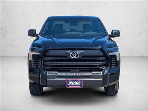 Used 2025 Toyota Tundra SR5 AWD/4WD image 2