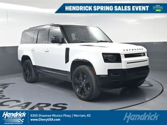 Used 2024 Land Rover Defender 130 X-Dynamic SE video 1