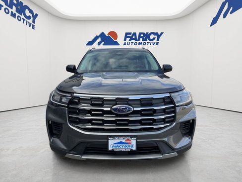 Used 2026 Ford Explorer Active AWD/4WD image 6