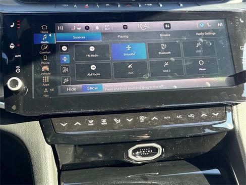 New 2026 Jeep Grand Cherokee Laredo image 10