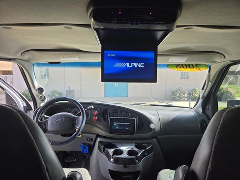 Used 2008 Ford E-350 and Econoline 350 XL image 16