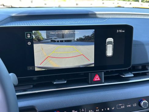 New 2026 Kia Carnival EX FWD image 28