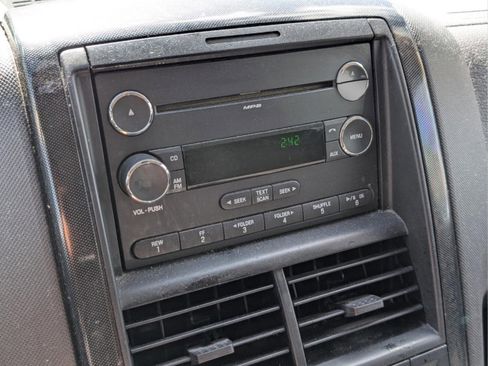 Used 2010 Ford Explorer Sport Trac XLT image 35