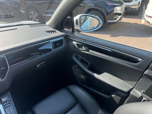 Used 2018 Porsche Macan S AWD/4WD image 15