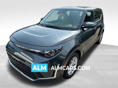Used 2025 Kia Soul LX w/ LX Technology Package