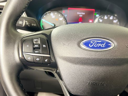 Used 2022 Ford Escape SE w/ Convenience Package image 18