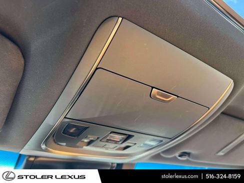 Used 2022 Lexus LS 500 AWD w/ Accessory Package (Z2) image 38