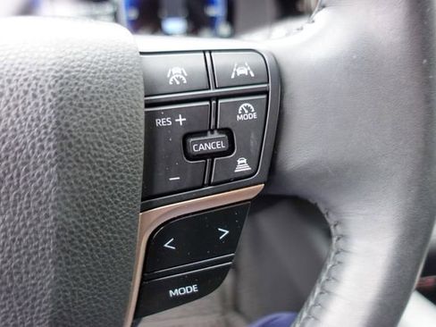 Certified 2023 Toyota Crown XLE image 14