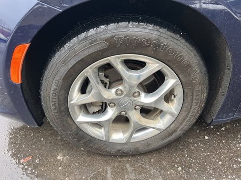 Used 2020 Chrysler Pacifica Limited image 9