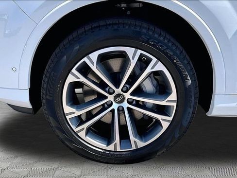New 2026 Audi Q7 2.0T Premium AWD/4WD image 8
