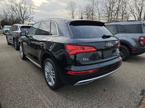 Used 2018 Audi Q5 2.0T Premium Plus w/ Premium Plus Package image 2