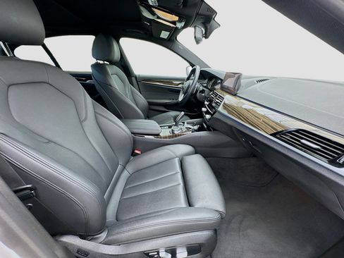 Used 2019 BMW 530e RWD image 20