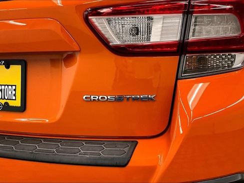 Used 2019 Subaru Crosstrek 2.0i Premium w/ Popular Package #2 AWD/4WD image 9