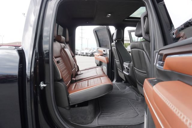 Used 2025 GMC Sierra 3500 Denali Ultimate AWD/4WD image 25