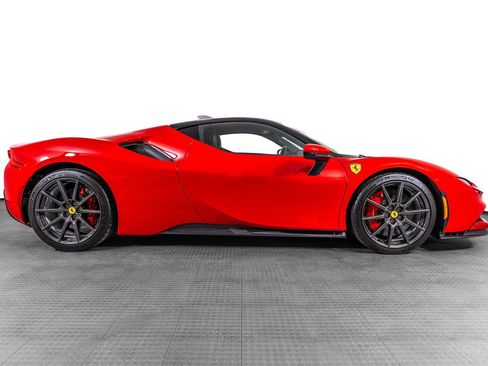 Certified 2022 Ferrari SF90 Stradale AWD/4WD image 5