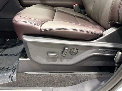 New 2025 Ford Expedition Platinum w/ Platinum Ultimate Package image 17