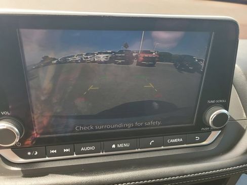 Certified 2023 Nissan Rogue SV FWD image 21