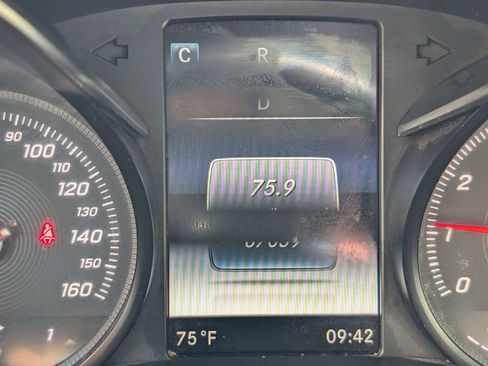 Used 2018 Mercedes-Benz C 300 Sedan w/ Premium Package image 20