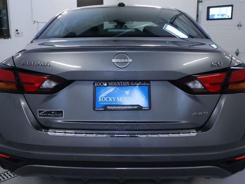 Used 2023 Nissan Altima 2.5 SV AWD/4WD image 6