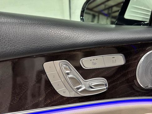 Used 2019 Mercedes-Benz E 300 image 26