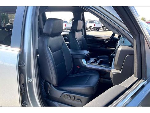 Used 2024 Chevrolet Silverado 3500 LTZ w/ LTZ Convenience Package AWD/4WD image 8