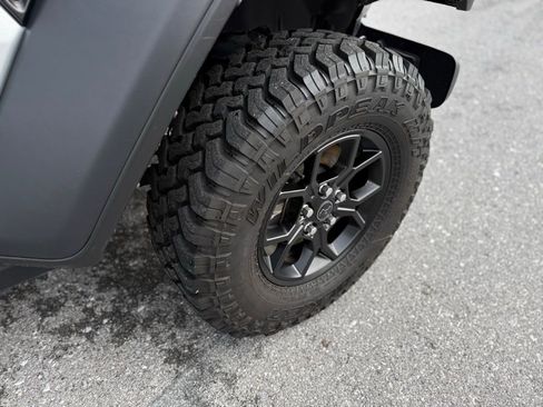 Certified 2024 Jeep Wrangler Unlimited Sport AWD/4WD image 11