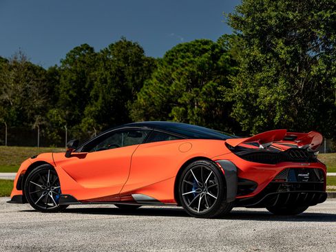 Used 2021 McLaren 765LT image 59