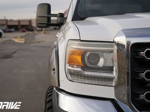 Used 2015 GMC Sierra 2500 SLT w/ Duramax Plus Package image 4