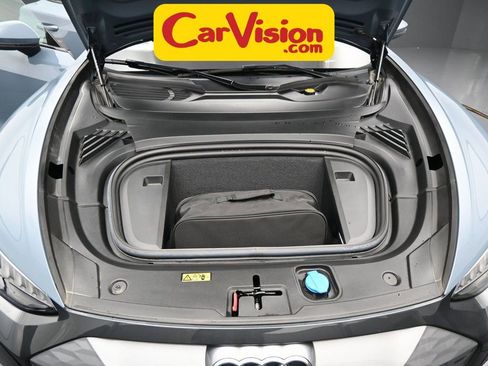 Used 2022 Audi e-tron GT Premium Plus image 38