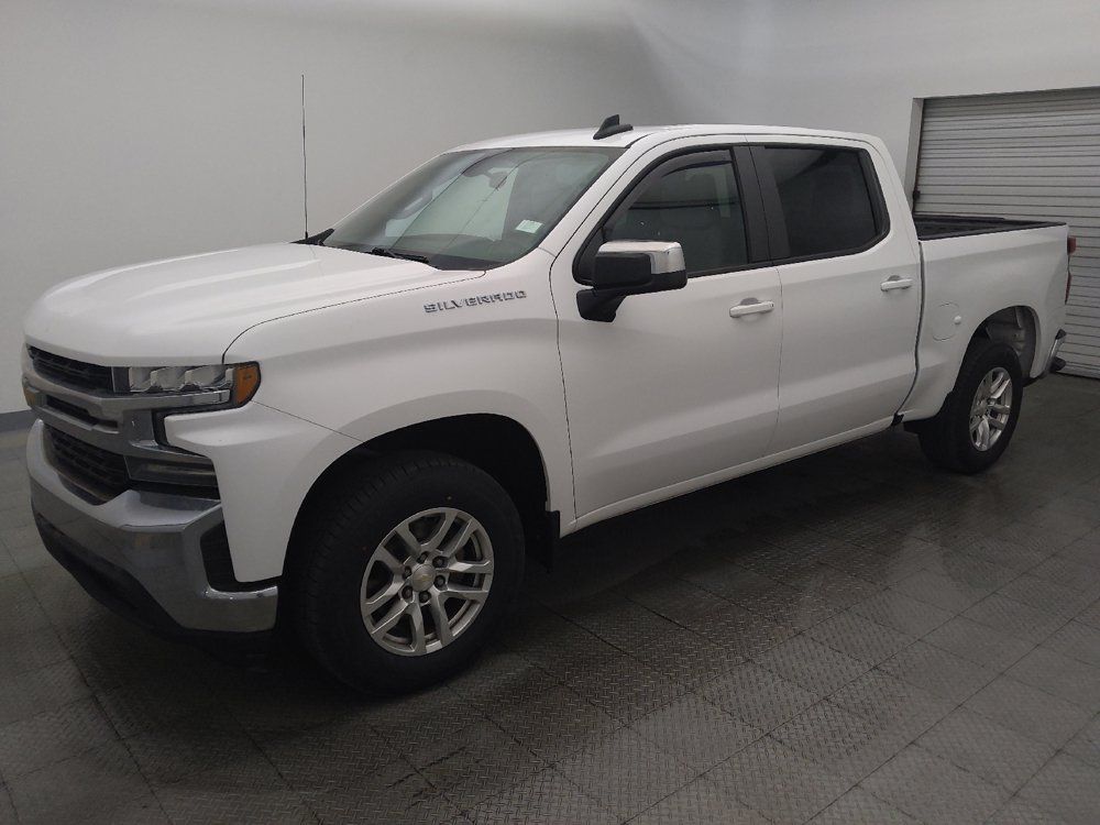 Used 2020 Chevrolet Silverado 1500 LT RWD image 2