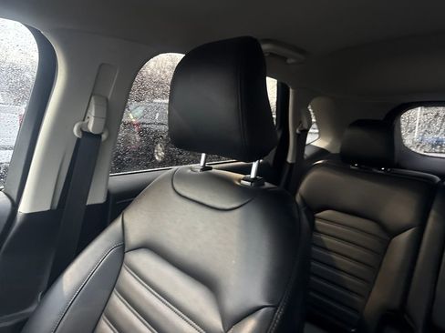 Used 2024 Ford Edge SEL w/ Convenience Package image 42