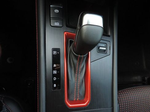 Used 2025 Nissan Kicks SR FWD image 23
