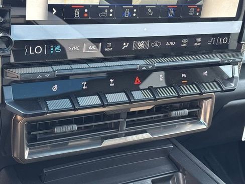 New 2025 GMC Hummer EV 3X w/ Extreme Off-Road Package image 32