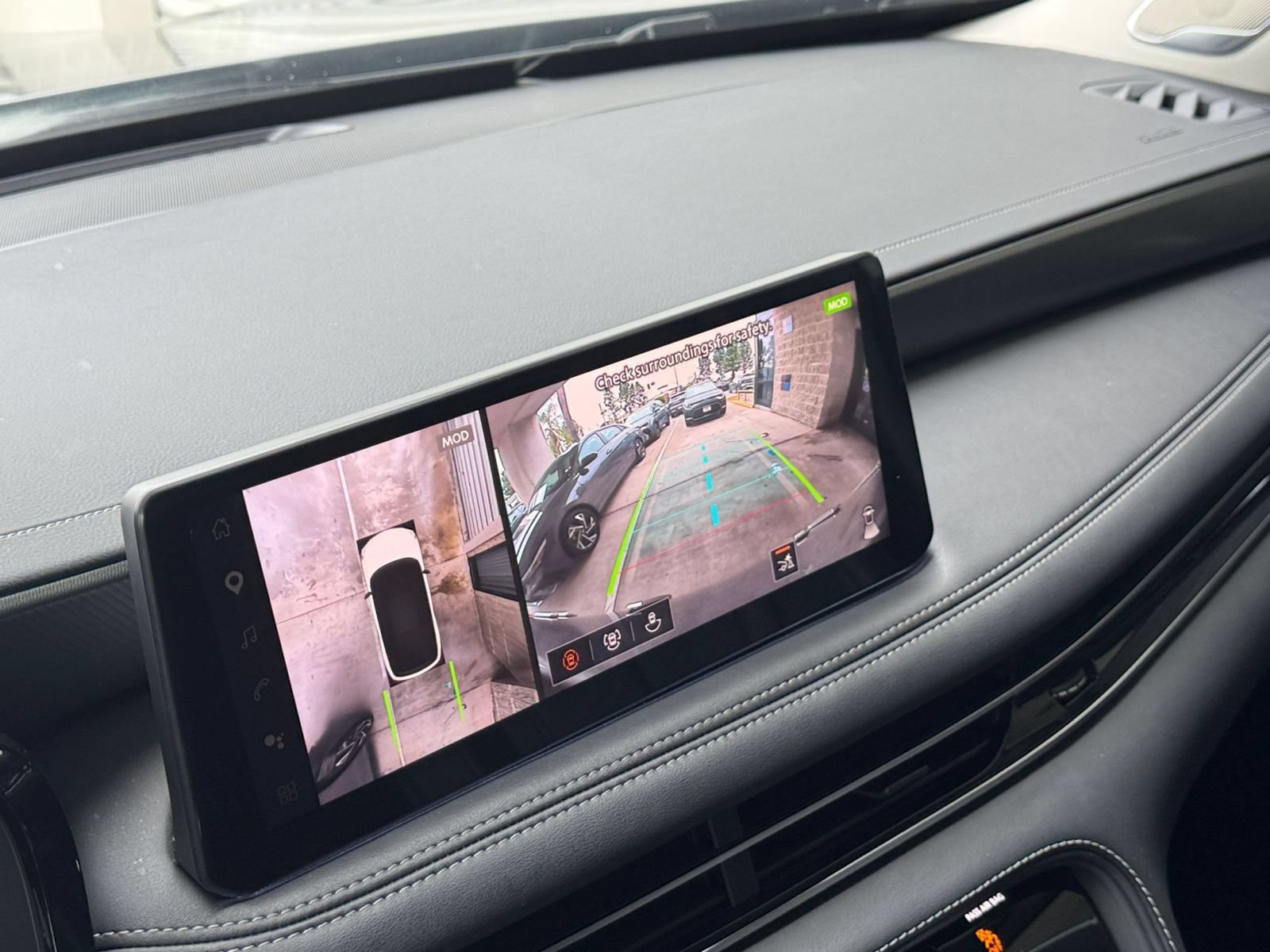 Used 2026 INFINITI QX60 Luxe FWD image 26