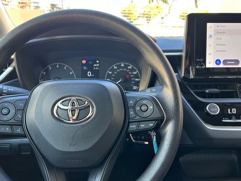 Used 2023 Toyota Corolla LE FWD image 9