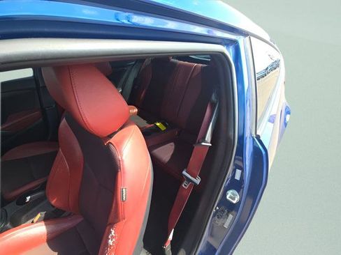 Used 2016 Hyundai Veloster Turbo R-Spec image 10