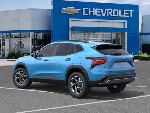 New 2026 Chevrolet Trax LT w/ Driver Confidence Package image 3