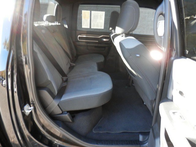 Used 2024 RAM 2500 Big Horn AWD/4WD image 34