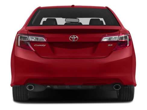 Used 2014 Toyota Camry SE w/ Leather Package FWD image 5