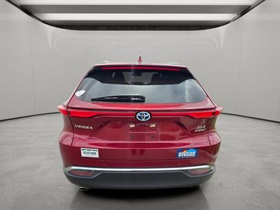 Used 2021 Toyota Venza XLE w/ Softex Package