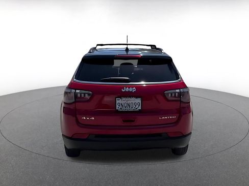 Used 2025 Jeep Compass Limited AWD/4WD image 9