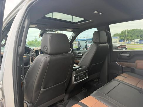 Used 2021 Chevrolet Silverado 2500 High Country w/ Z71 Off-Road Package AWD/4WD image 53
