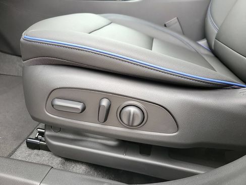 New 2026 Buick Envista Sport Touring w/ Convenience I Package FWD image 13