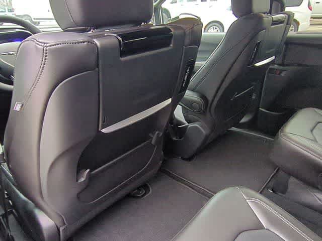 New 2026 Chrysler Pacifica Select FWD image 19