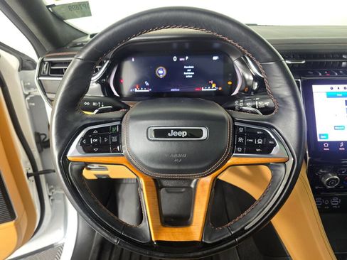 Used 2023 Jeep Grand Cherokee L Summit AWD/4WD image 25